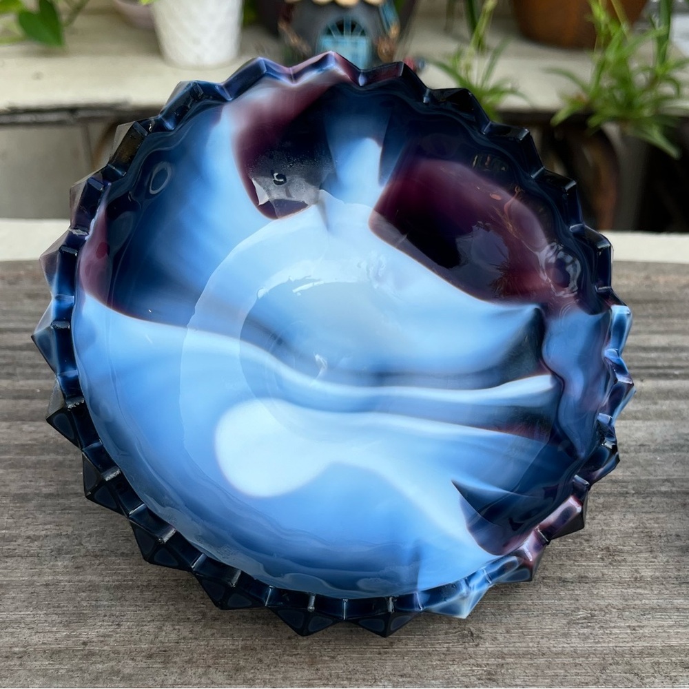 Vintage Westmoreland Diamond-Point Amethyst Slag Glass Candy Dish - Picture 5 of 10